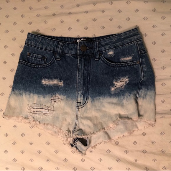 BDG frayed, high waisted shorts - Picture 3 of 4